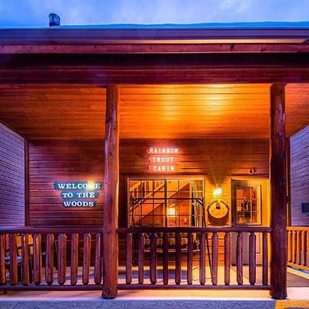 Cabin #3 Rainbow Trout - Pet Friendly- Sleeps 6 - Playground & Game Room 패이슨 외부 사진