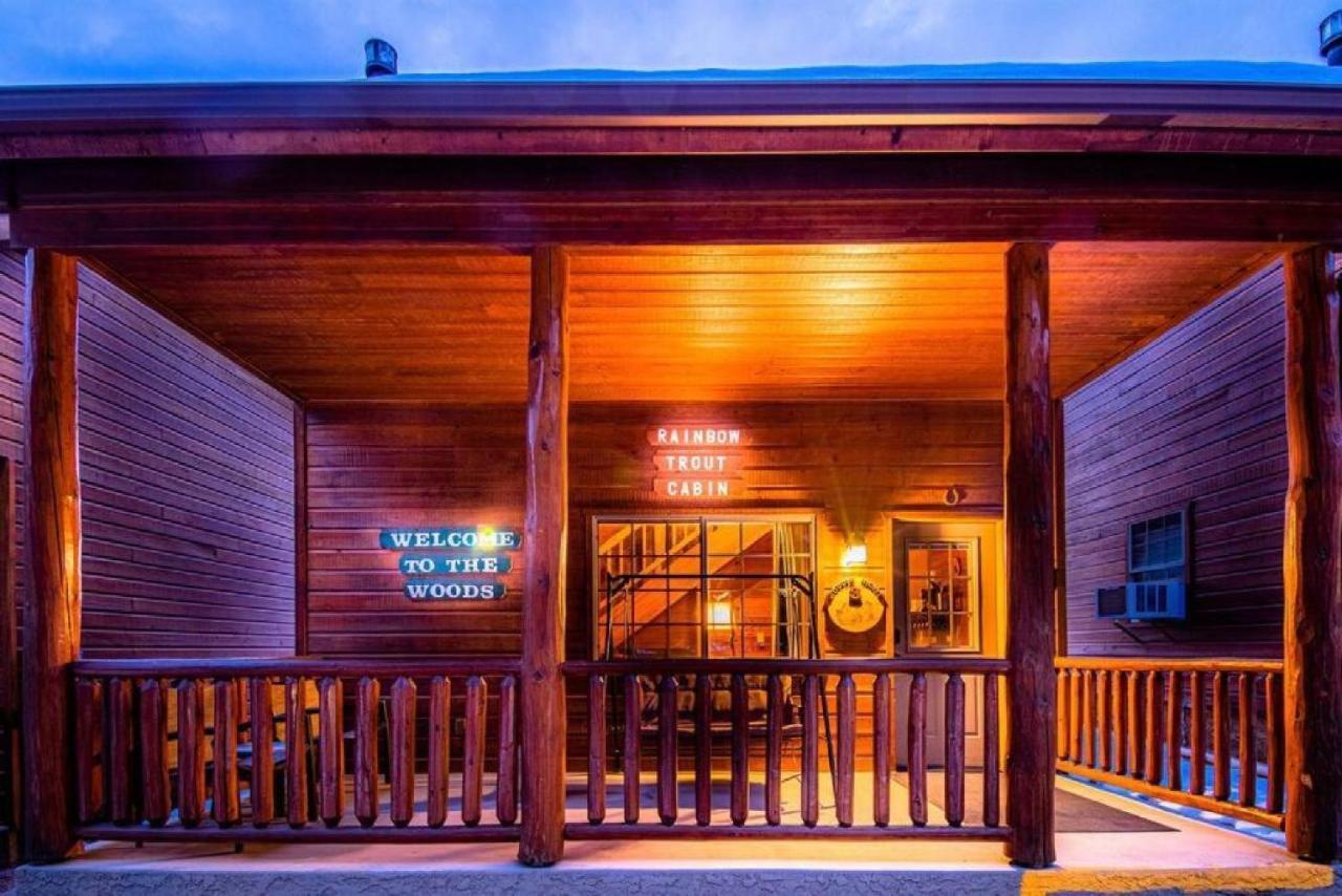 Cabin #3 Rainbow Trout - Pet Friendly- Sleeps 6 - Playground & Game Room 패이슨 외부 사진