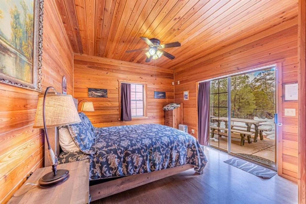 Cabin #3 Rainbow Trout - Pet Friendly- Sleeps 6 - Playground & Game Room 패이슨 외부 사진